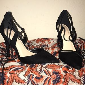 Black pointy toe heels